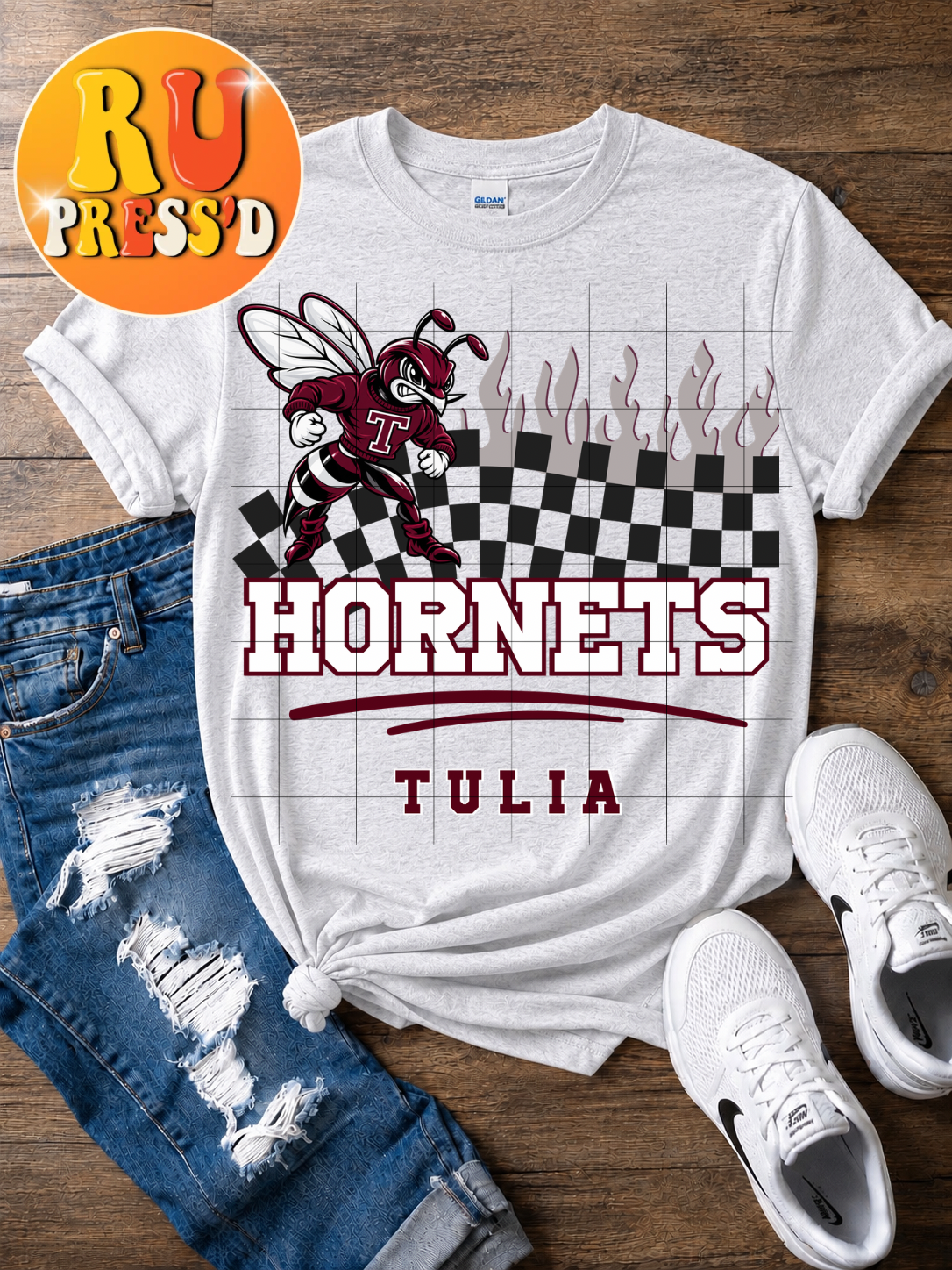 Checkered Hornet